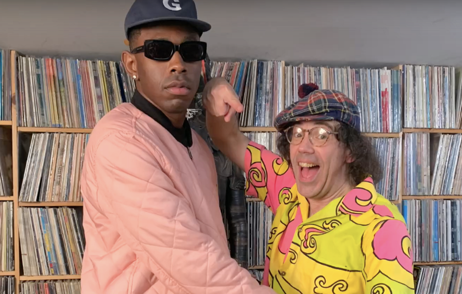 How does nardwuar know everything3